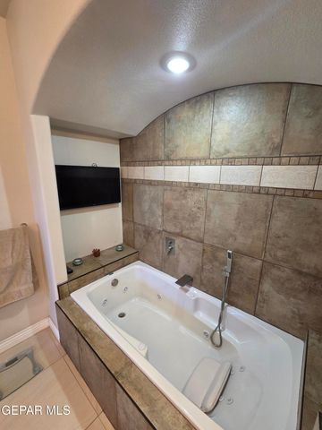 6300 CAMINO PINON Place, El Paso, TX 79932