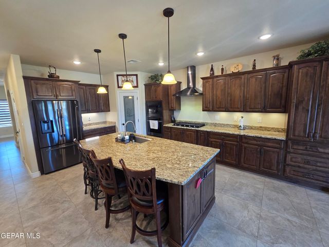 6300 CAMINO PINON Place, El Paso, TX 79932