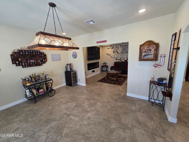 6300 CAMINO PINON Place, El Paso, TX 79932