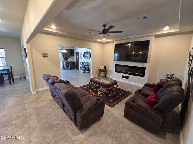 6300 CAMINO PINON Place, El Paso, TX 79932