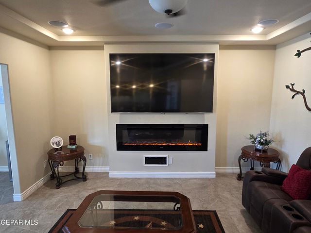 6300 CAMINO PINON Place, El Paso, TX 79932