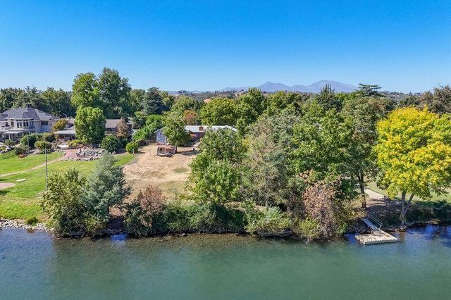 3425 Riverview Drive, Redding, CA 96001