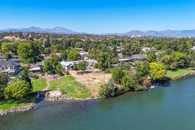 3425 Riverview Drive, Redding, CA 96001