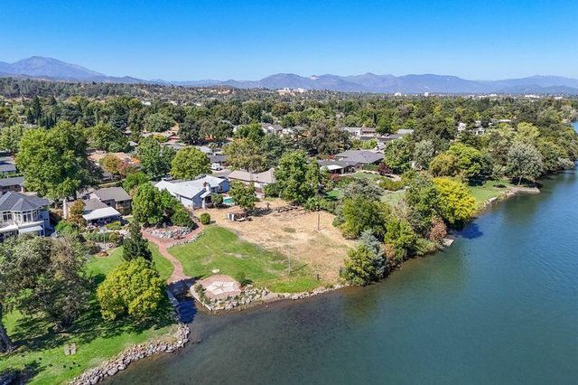 3425 Riverview Drive, Redding, CA 96001