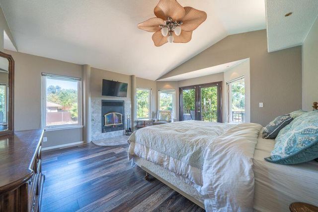 3425 Riverview Drive, Redding, CA 96001