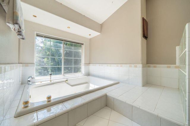 3425 Riverview Drive, Redding, CA 96001