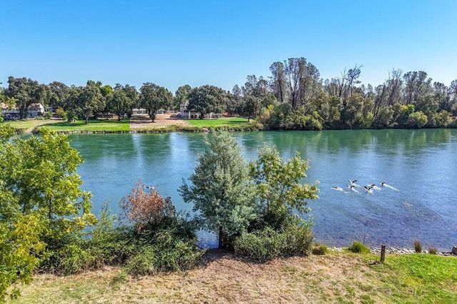 3425 Riverview Drive, Redding, CA 96001