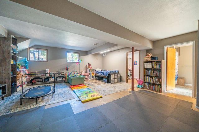 3425 Riverview Drive, Redding, CA 96001