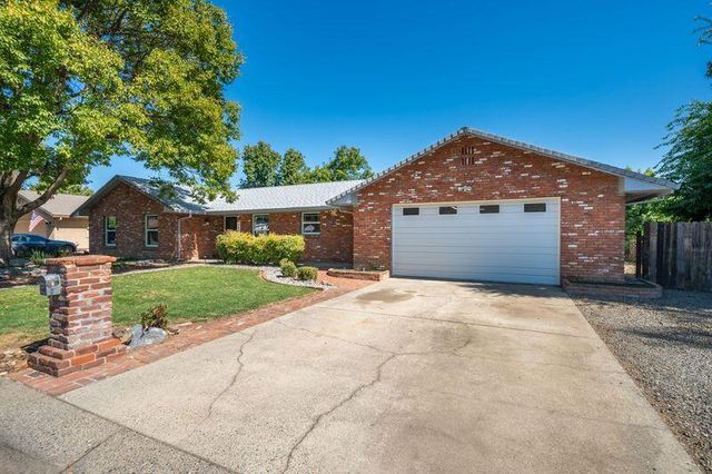 3425 Riverview Drive, Redding, CA 96001