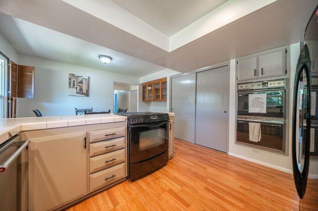 3425 Riverview Drive, Redding, CA 96001