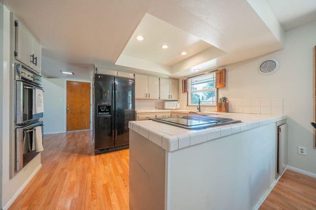 3425 Riverview Drive, Redding, CA 96001