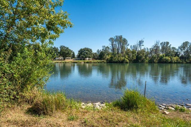 3425 Riverview Drive, Redding, CA 96001
