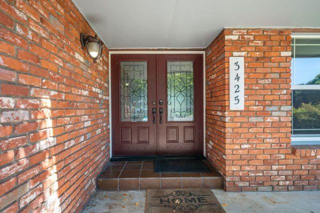 3425 Riverview Drive, Redding, CA 96001