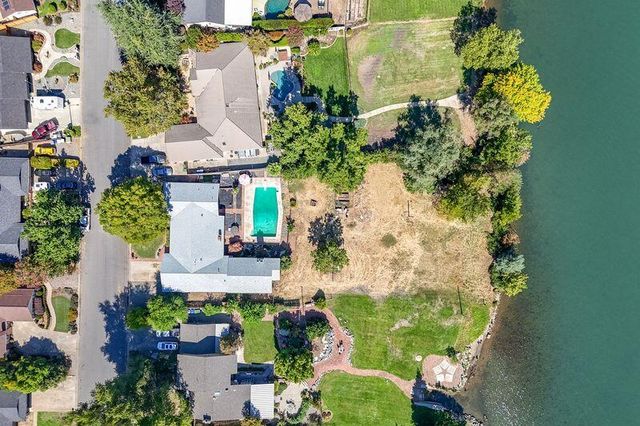 3425 Riverview Drive, Redding, CA 96001