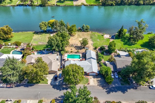 3425 Riverview Drive, Redding, CA 96001