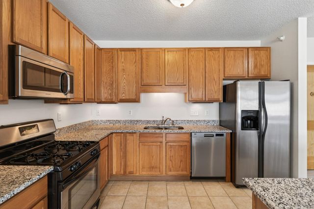 619 8th Street SE 308, Minneapolis, MN 55414
