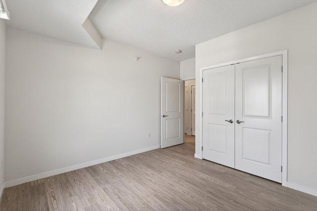 619 8th Street SE 308, Minneapolis, MN 55414