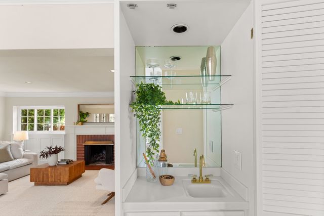 1123 Park Hills Rd, Berkeley, CA 94708