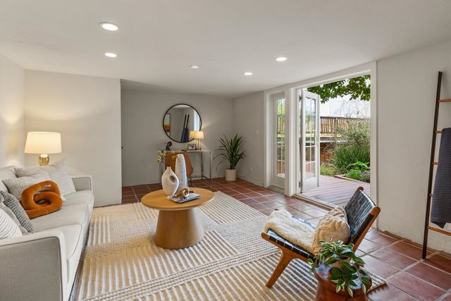 1123 Park Hills Rd, Berkeley, CA 94708