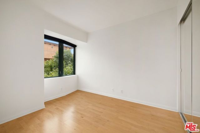 10520 Wilshire Boulevard 305, Los Angeles, CA 90024