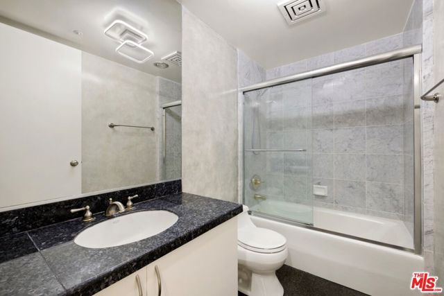 10520 Wilshire Boulevard 305, Los Angeles, CA 90024