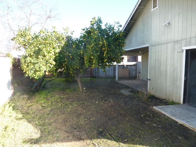 1927 Montauban Ct, Stockton, CA 95210