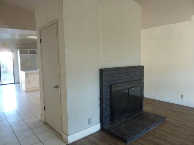 1927 Montauban Ct, Stockton, CA 95210