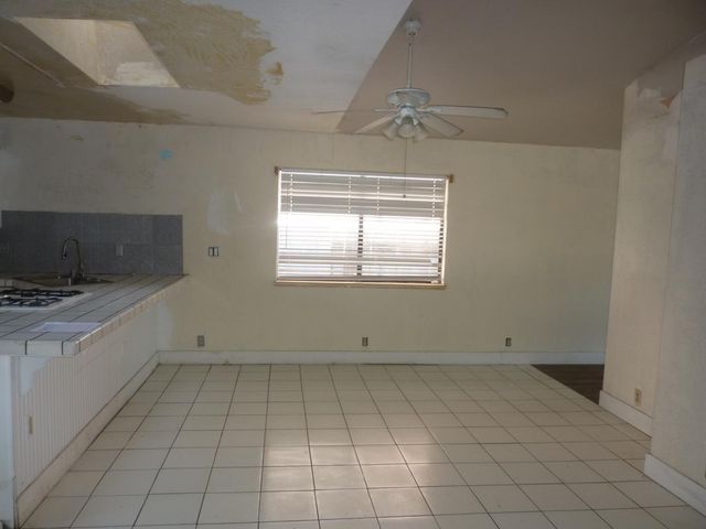 1927 Montauban Ct, Stockton, CA 95210