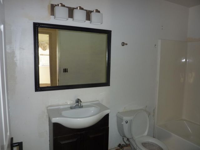 1927 Montauban Ct, Stockton, CA 95210