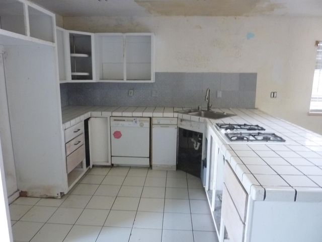 1927 Montauban Ct, Stockton, CA 95210