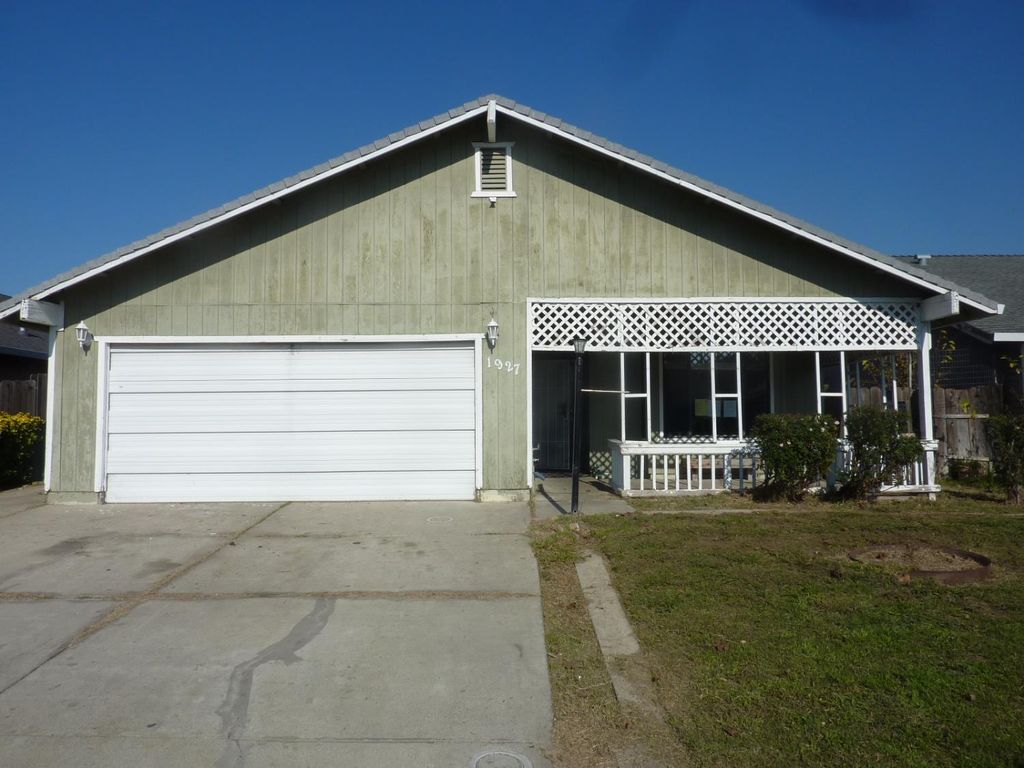 1927 Montauban Ct, Stockton, CA 95210