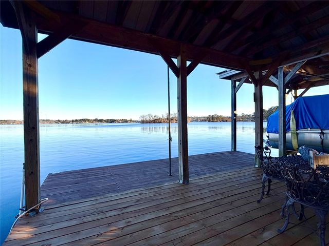 22557 Waterview Circle, Flint, TX 75762