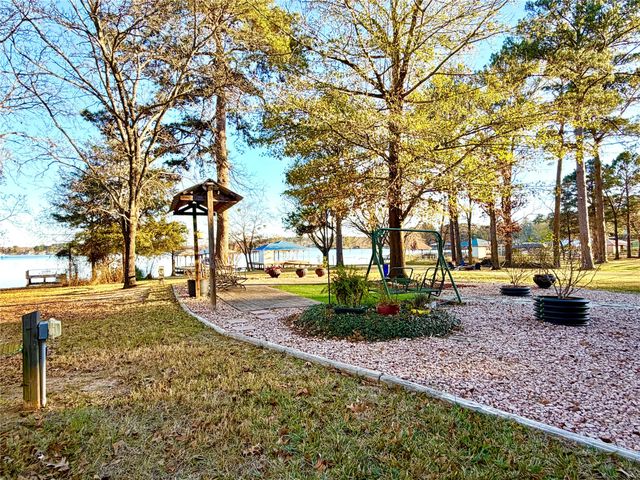 22557 Waterview Circle, Flint, TX 75762