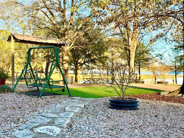 22557 Waterview Circle, Flint, TX 75762