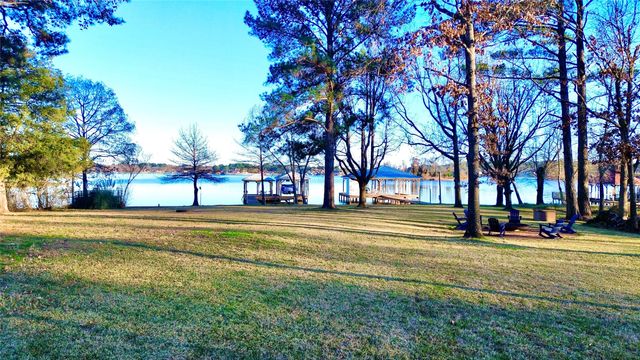 22557 Waterview Circle, Flint, TX 75762