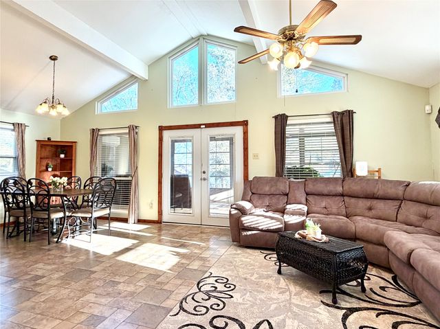 22557 Waterview Circle, Flint, TX 75762