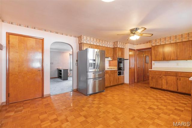 107 Park, Brighton, IL 62012