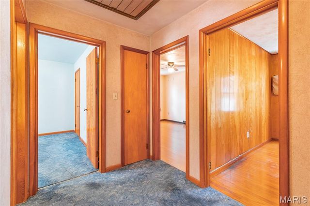 107 Park, Brighton, IL 62012