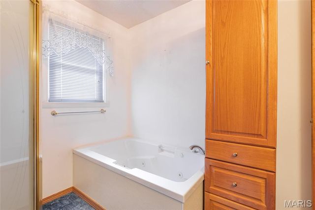 107 Park, Brighton, IL 62012