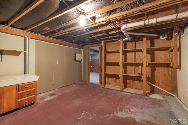 107 Park, Brighton, IL 62012