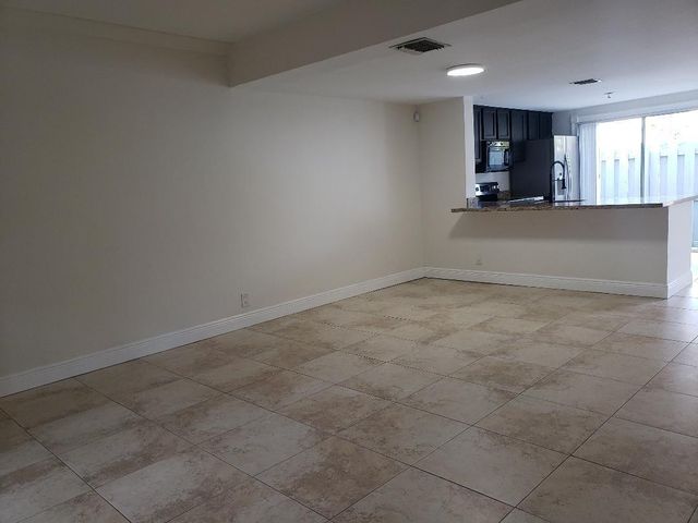 89 SW 3rd Street, Pompano Beach, FL 33060