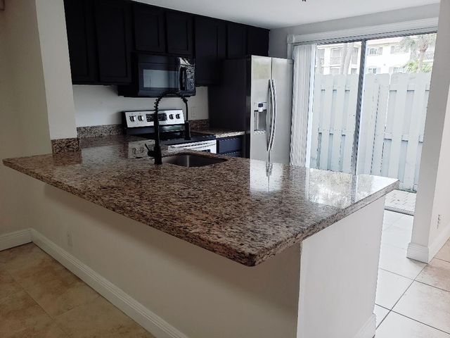 89 SW 3rd Street, Pompano Beach, FL 33060