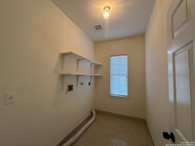 12360 Hart Crest, San Antonio, TX 78249