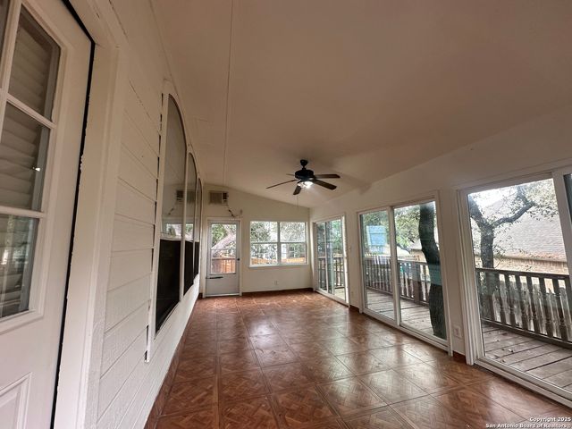 12360 Hart Crest, San Antonio, TX 78249