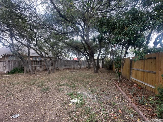 12360 Hart Crest, San Antonio, TX 78249