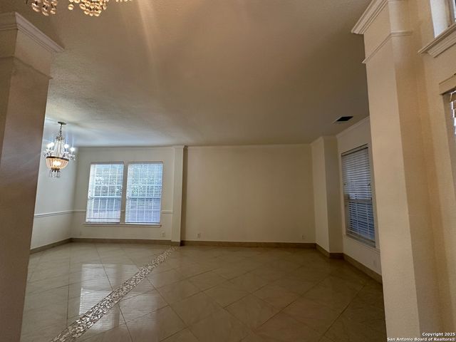 12360 Hart Crest, San Antonio, TX 78249