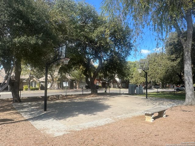 12360 Hart Crest, San Antonio, TX 78249