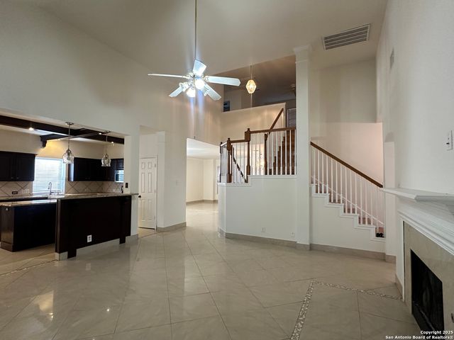 12360 Hart Crest, San Antonio, TX 78249