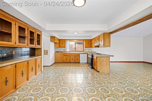 16129 Cambell Drive, Macomb, MI 48044