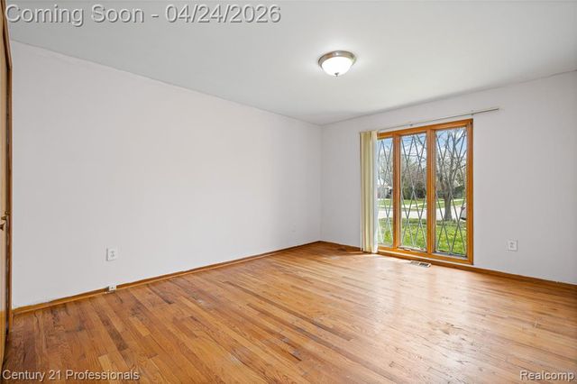 16129 Cambell Drive, Macomb, MI 48044